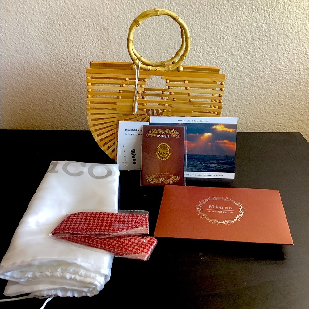 NWT Miuco Bamboo Purse with Note, Bookmark, and Twilly